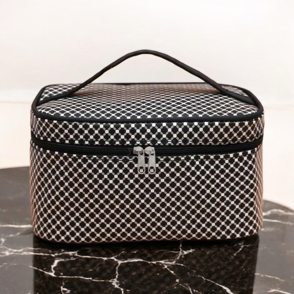 Black Design Cosmetic Travel Makeup bag Packing Cube - Picture 5 of 5
